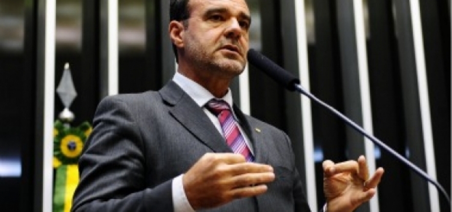 \'Uma fruta que apodreceu no pé\', diz deputado sobre Marcelo Nilo