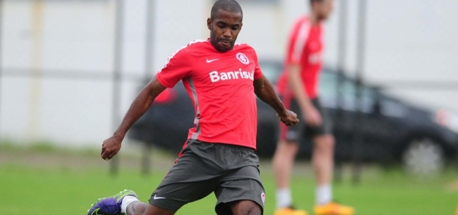 Diretoria do Vitória confirma Fabinho, do Inter, como reforço no Brasileirão 2017