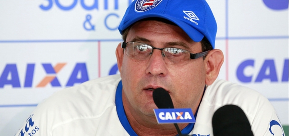 Técnico do Bahia diz que vai até Igreja do Bonfim acender vela para arbitragem baiana
