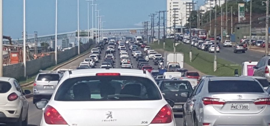 Retorno do feriadão deixa trânsito complicado em Salvador; confira