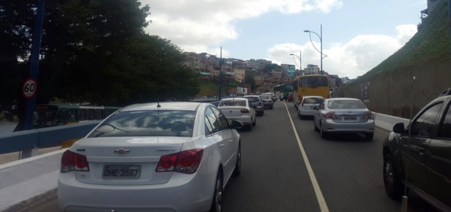 Acidentes deixam o trânsito complicado no Dique e em Sete de Abril; confira 