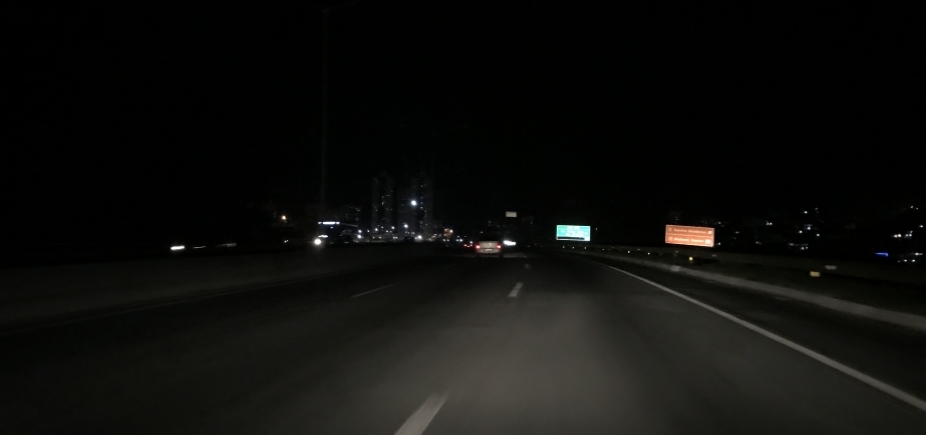 BR-324 às escuras! Trecho sem luz preocupa motorista