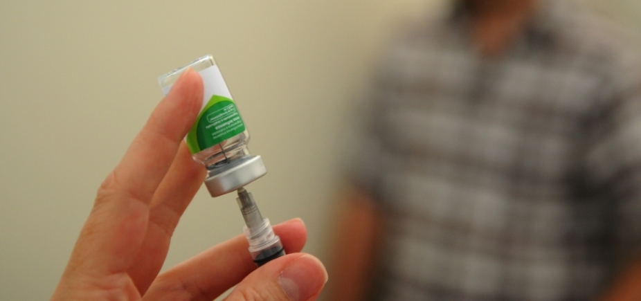 Anvisa pretende abrir consulta pública para decidir venda de vacinas em farmácias