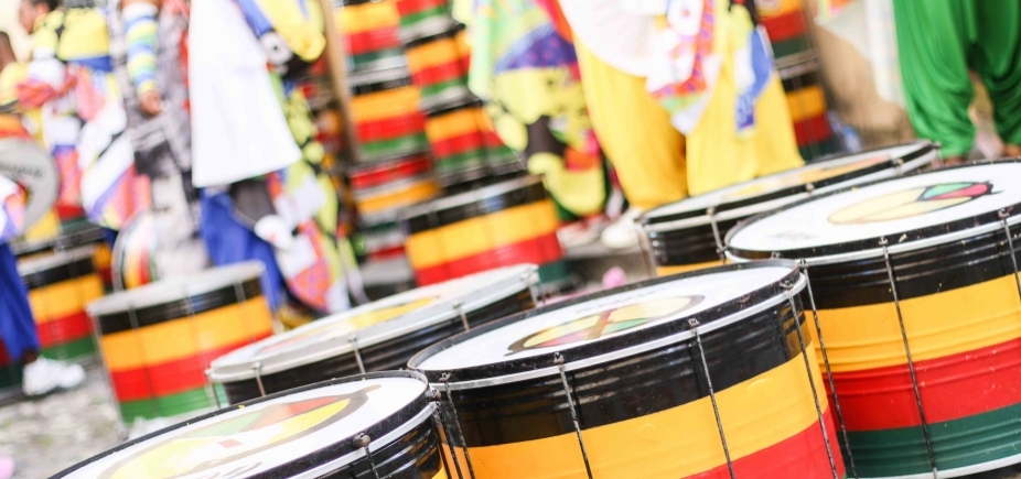 Olodum completa 38 anos e assina termo de compromisso com o Governo do Estado