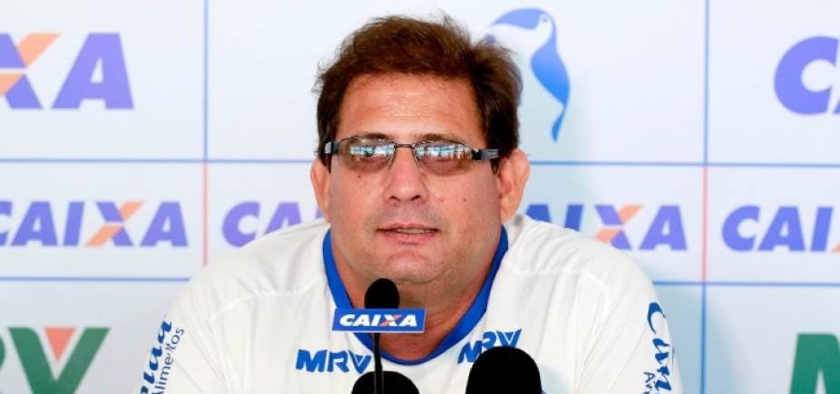 Guto prega respeito ao Vitória e adota mistério sobre escalação do Bahia