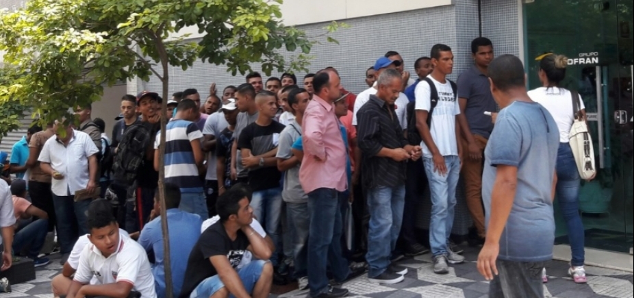 Brasil atinge marca histórica de 14,2 milhões de desempregados em março