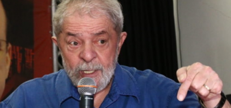 \'Palocci pode prejudicar muita gente, menos eu\', diz Lula