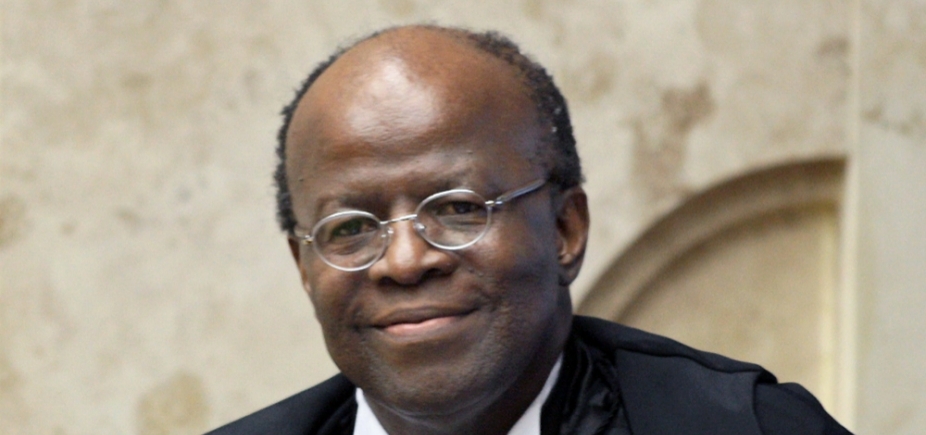Joaquim Barbosa cogita se candidatar a presidente em 2018, diz coluna