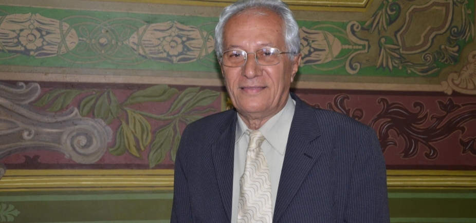 De volta à Câmara, Atanázio cutuca Cézar Leite: 'Assumo, mas aguardo meu mandato'