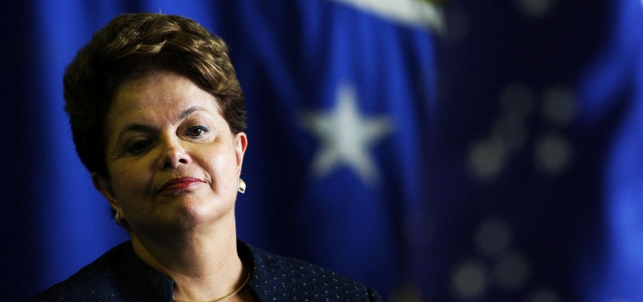 Dilma afirma que João Santana e Mônica Moura apresentaram \'afirmações falsas\' à Corte Eleitoral