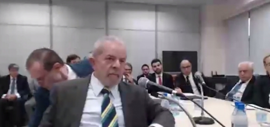 \'Estou sendo julgado por Power Point mentiroso\', diz Lula a Moro durante depoimento