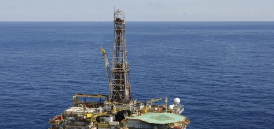 Governo faz leilão para exploração de petróleo na Bahia e mais dois estados