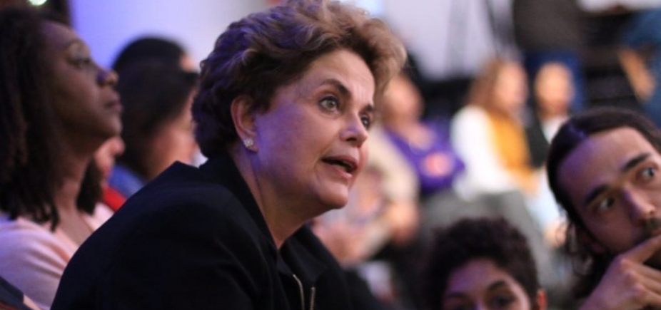 Santana e Mônica prestaram falso testemunho, diz Dilma