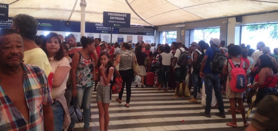 Tempo de espera para embarque no sistema Ferry-Boat é de uma hora nesta sexta