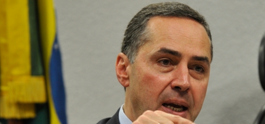 \'Transferência de renda de pobres para ricos\', diz ministro do STF sobre a Previdência