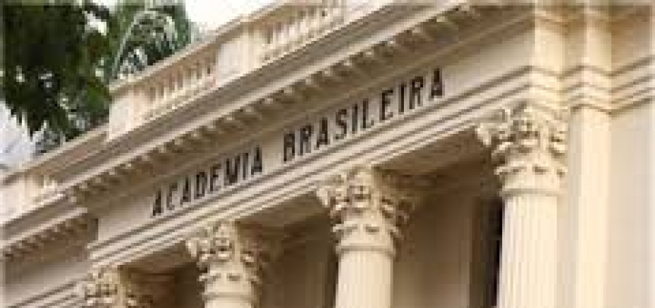 Rio de Janeiro: incêndio atinge prédio anexo da ABL neste sábado
