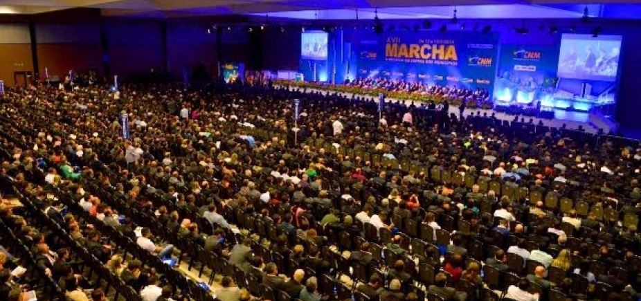  200 prefeitos baianos se reúnem em marcha à Brasília para reivindicar pautas municipalistas 