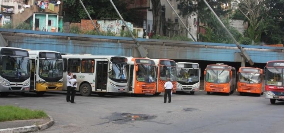 \'Greve está nas mãos dos empresários\', diz sindicalista; paralisação para a terça é descartada