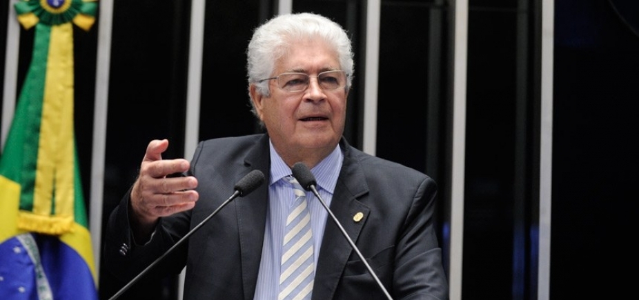 Requião faz avaliação negativa de Temer e classifica cenário como \'o pior possível\'