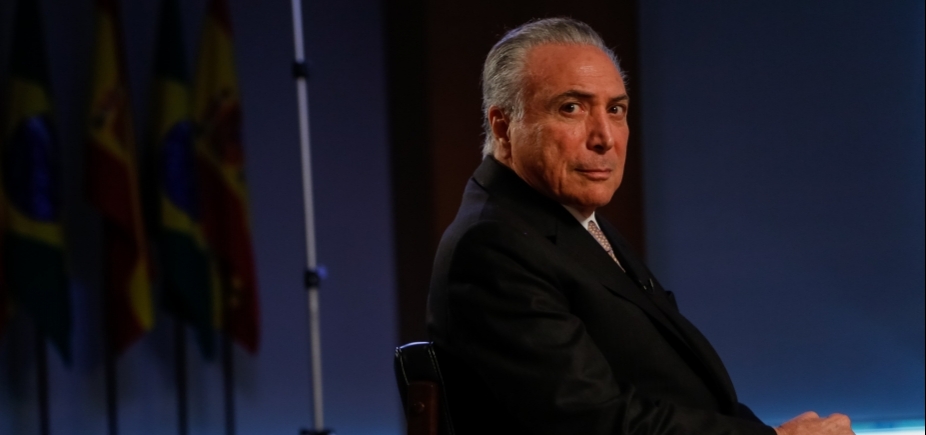 Temer nega renúncia e exige \'investigação plena\' do STF