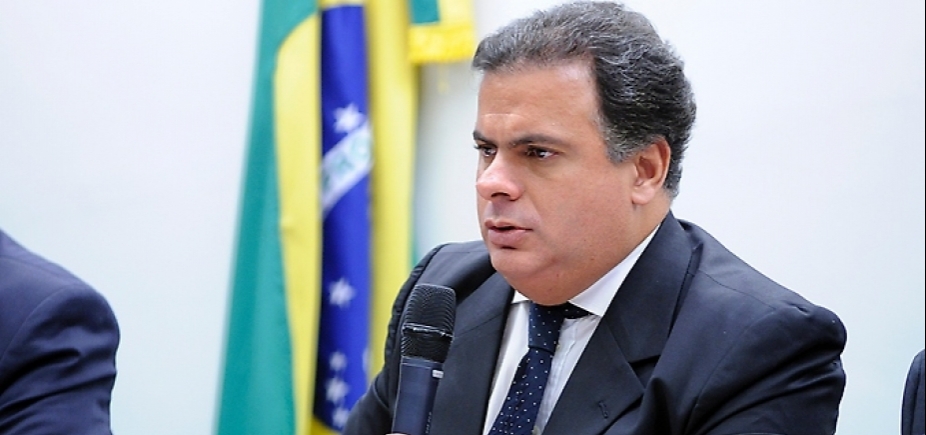 Deputado baiano orientou compra de deputados contra impeachment de Dilma, diz Joesley