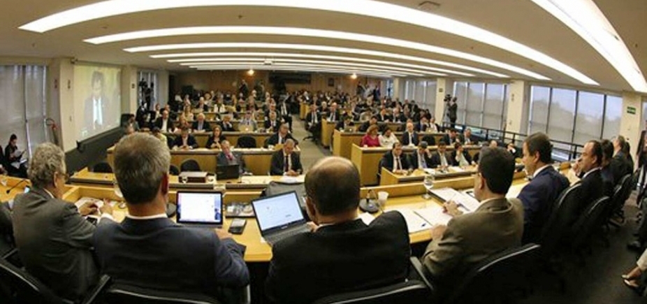 OAB vai apresentar à Câmara pedido de impeachment de Temer