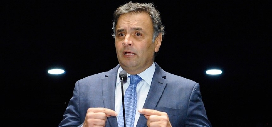  Em artigo, Aécio Neves diz que foi ingênuo e vítima de armação criminosa 
