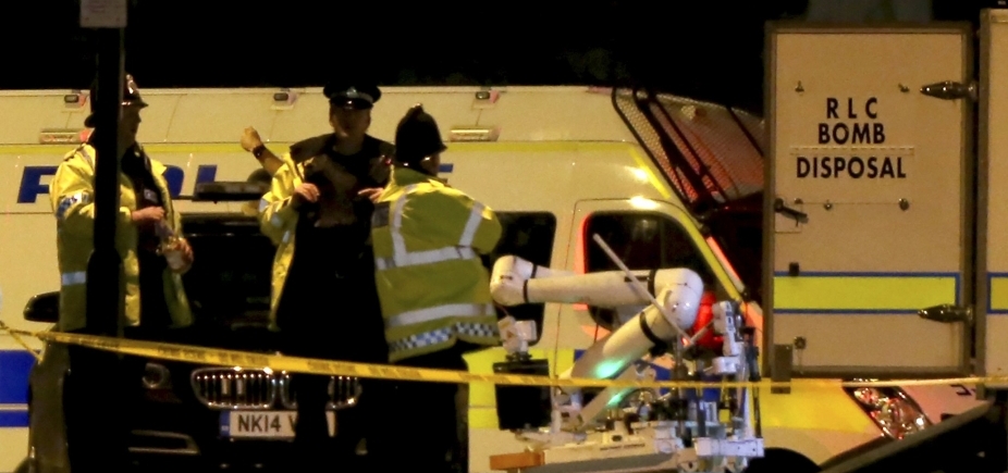 Reino Unido: polícia prende dois suspeitos de ligação com atentado em Manchester