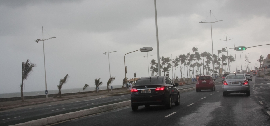 Chuva em Salvador: Codesal registra 15 solicitações de emergência neste sábado
