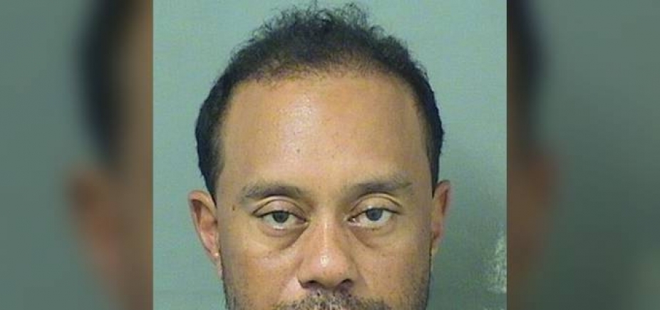Golfista americano Tiger Woods é preso na Florida acusado de dirigir alcoolizado
