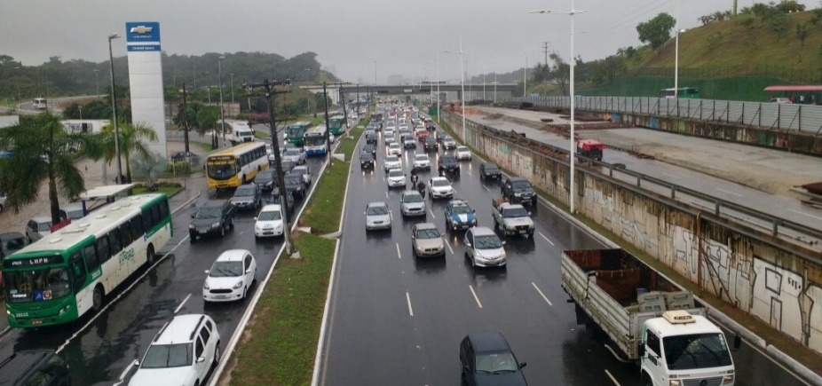 Chuva deixa trânsito complicado em Salvador; veja os pontos de maior retenção