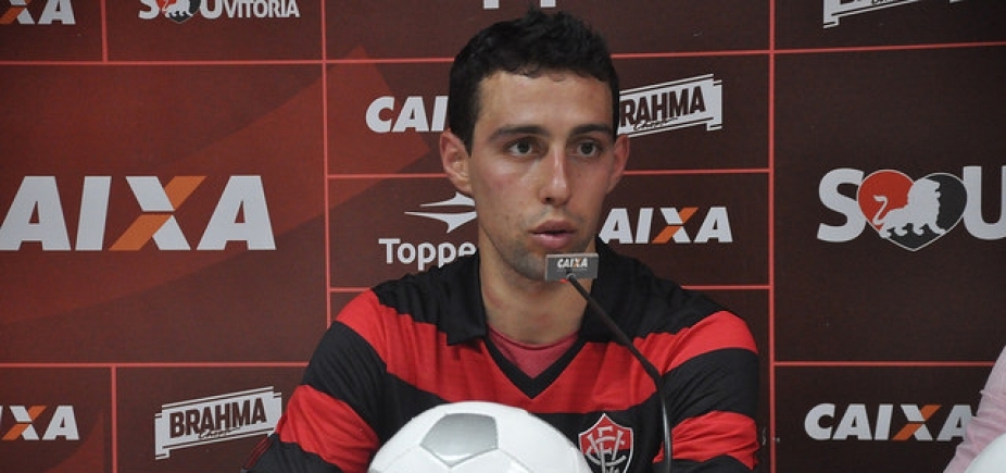 Novo volante do Vitória destaca oportunidade de jogar na Série A