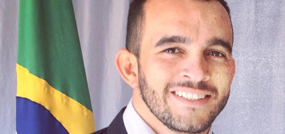 Vereador de Baianópolis morre após carro bater de frente com carreta