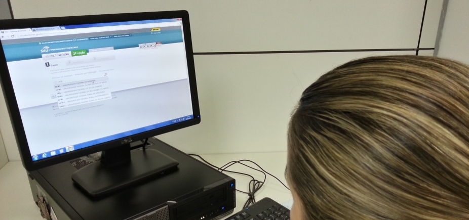 Estudantes têm até sexta-feira para se inscrever no Prouni; confira