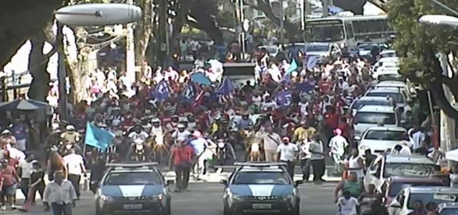 Vigilantes protestam na Avenida Sete e travam o trânsito na região