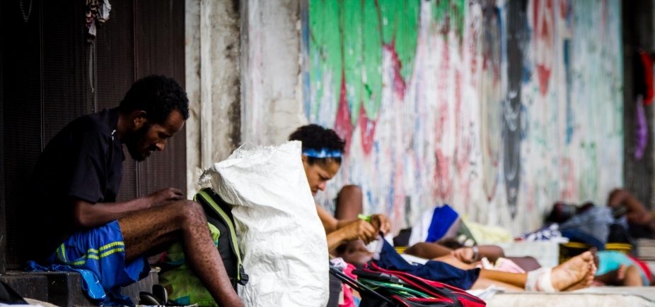 Enquanto SP atende usuários de droga em contêiner, Salvador fecha equipamentos