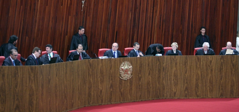 Ministro Admar Gonzaga vota contra a cassação da chapa Dilma-Temer