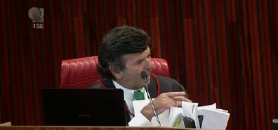Fux vota pela cassação da chapa Dilma-Temer