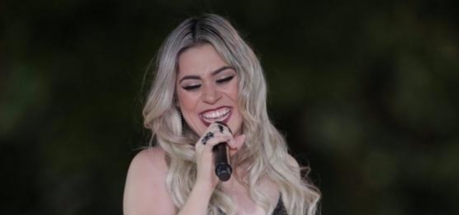 Motorista bêbado bate no ônibus de cantora sertaneja