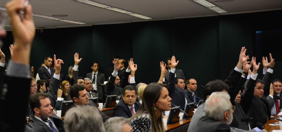PEC das Diretas será discutida na CCJ da Câmara nesta terça
