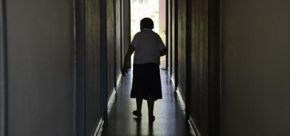 Um em cada seis idosos é vítima de algum tipo de violência, diz OMS