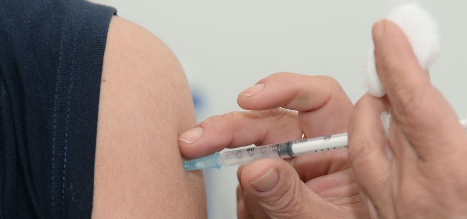 Ministério da Saúde estende vacinação contra HPV para meninos de 11 até 15 anos
