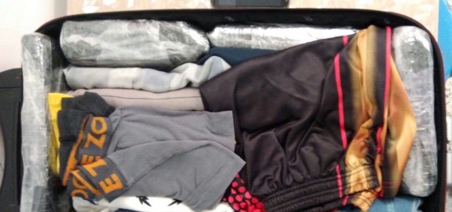 Homem é preso no Aeroporto de Salvador com maconha escondida na mala