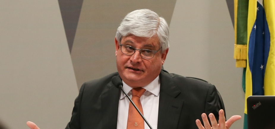 Janot pede inclusão de 11 pessoas em inquérito da chapa Dilma-Temer