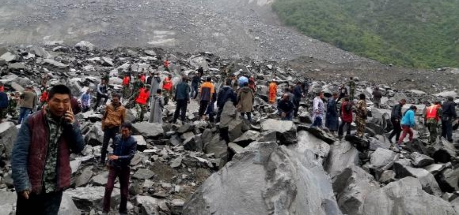 Deslizamento de terra deixa 120 desaparecidos na China