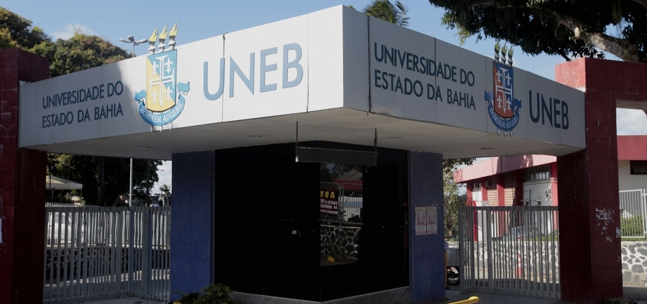 Servidores da Universidade Estadual da Bahia entram em greve 