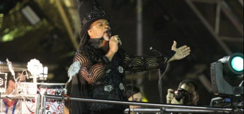 \'Deu Onda\', Carlinhos Brown e Léo Santana foram destaques no Carnaval 2017, aponta Ecad