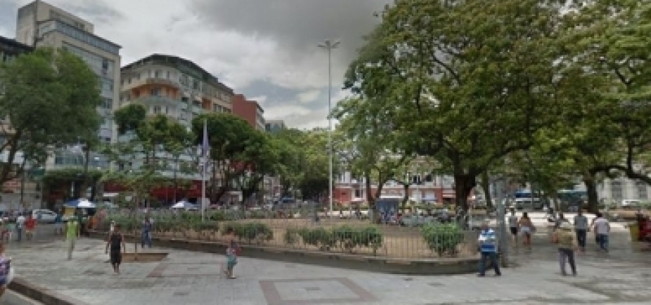 Devotos de São Pedro homenageiam o santo em procissão no centro de Salvador