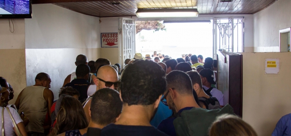 Travessia Salvador-Mar Grande deixa de operar por ventos fortes e mar agitado 