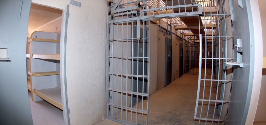 Presídio de Barreiras foi entregue em junho, mas continua inutilizado e vazio
